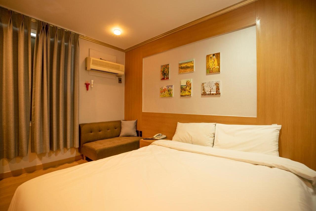 Jeju Stay Hotel Exterior photo