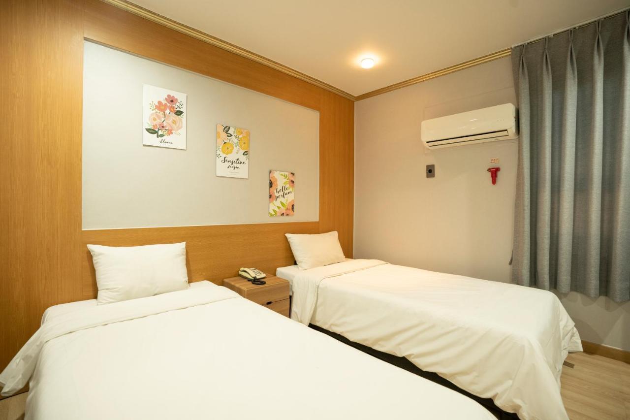 Jeju Stay Hotel Exterior photo