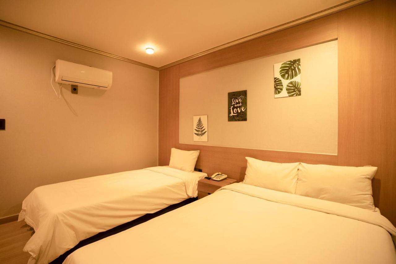 Jeju Stay Hotel Exterior photo