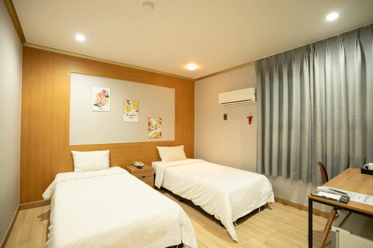 Jeju Stay Hotel Exterior photo