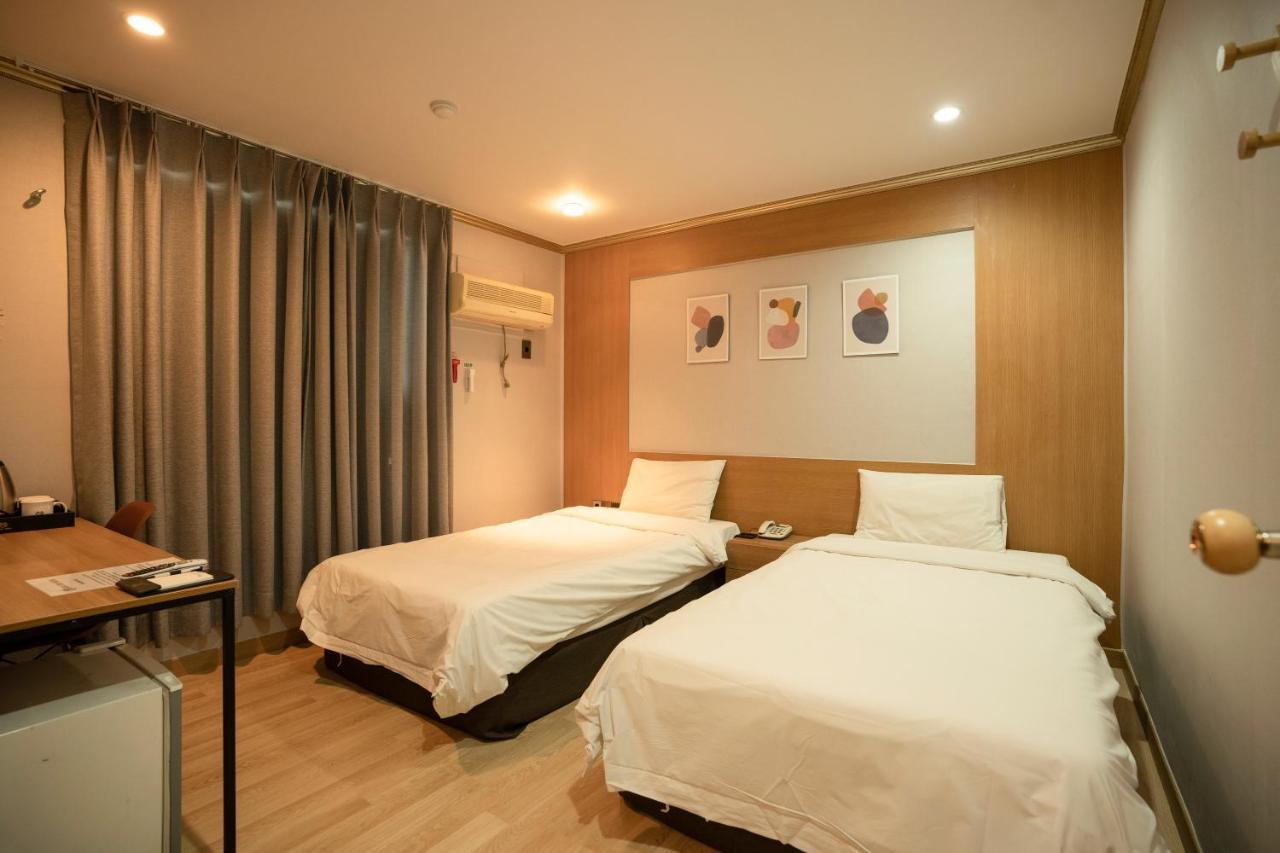 Jeju Stay Hotel Exterior photo