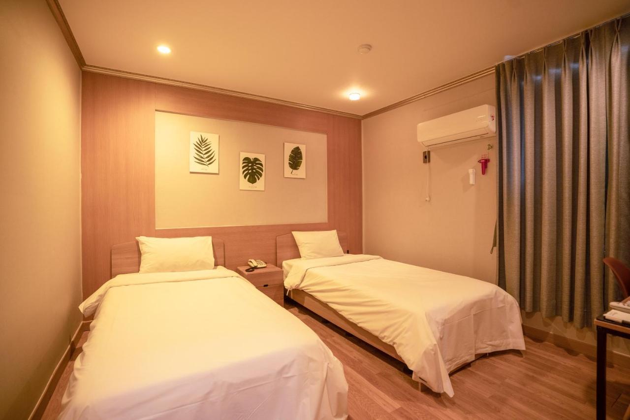 Jeju Stay Hotel Exterior photo